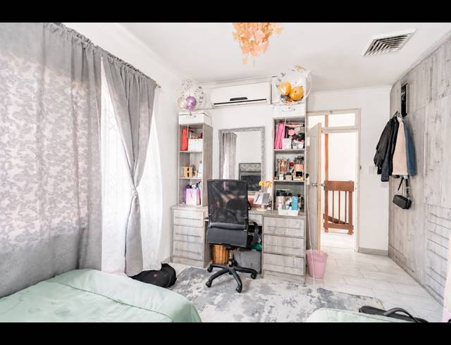 4 BEDROOM TOWNHOUSE FOR SALE IN MUSGRAVE